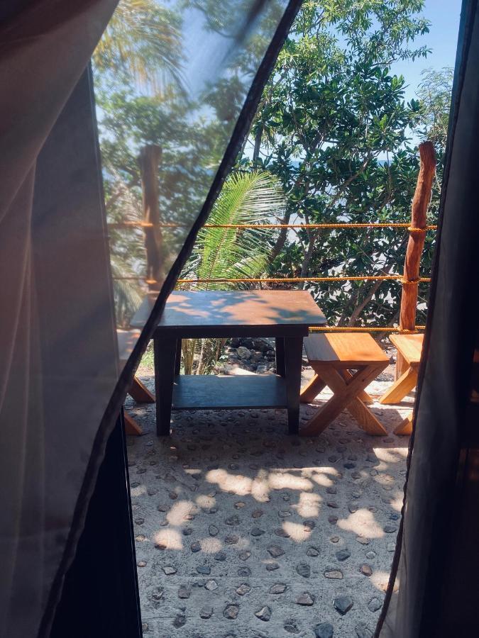 Cocovana Beach Resort (Adults Only) Busuanga Bagian luar foto